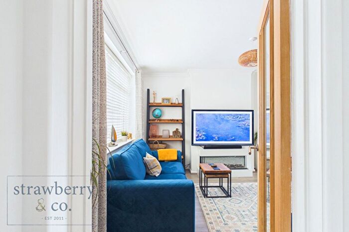 2 Bedroom End Of Terrace House For Sale In Leicester Square, Bristol, BS16