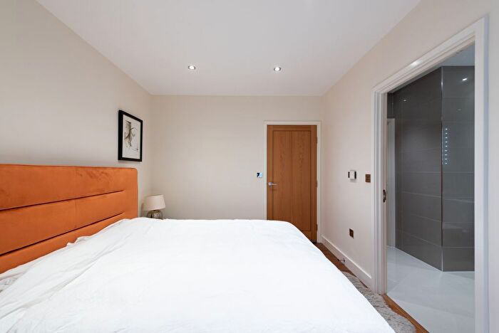 1 Bedroom Flat To Rent In Lawn Road, London, NW3