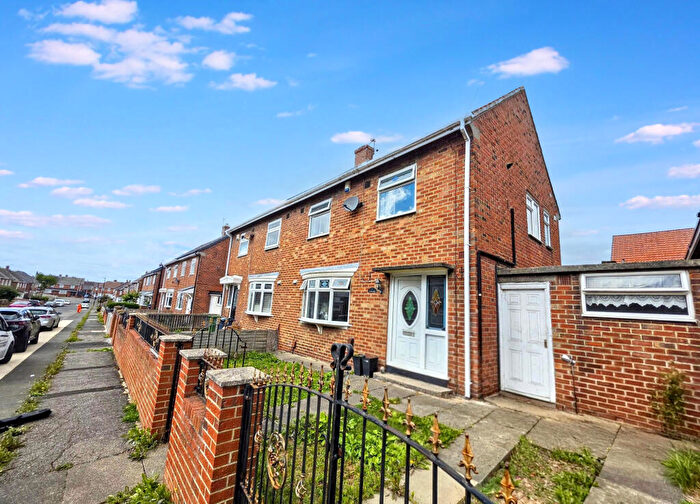 3 Bedroom Semi-Detached House For Sale In Pitcairn Road, Sunderland, Tyne And Wear, SR4