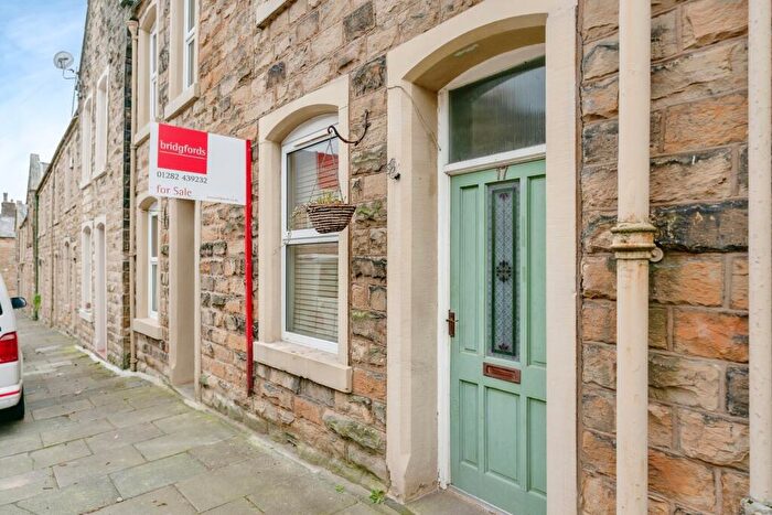 2 Bedroom Terraced House For Sale In Albert Street, Padiham, Burnley, Lancashire, BB12