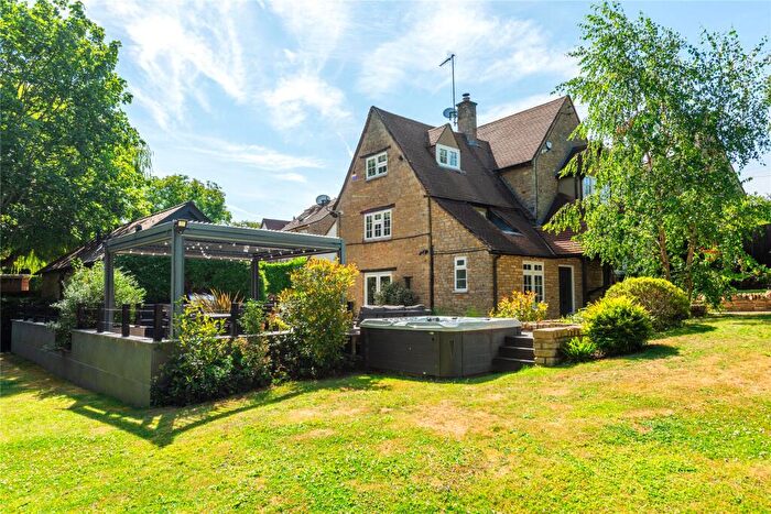 4 Bedroom Semi-Detached House For Sale In High Street, Sharnbrook, Bedfordshire, MK44