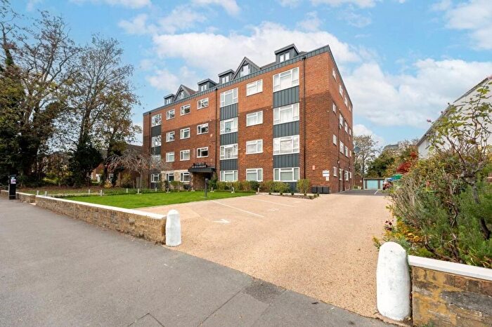 1 Bedroom Flat For Sale In Mulgrave Road, Belmont, SM2