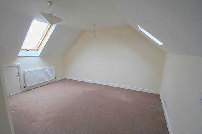 1 Bedroom Flat To Rent In Hardy Street, Maidstone, ME14