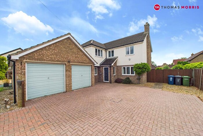 5 Bedroom Detached House For Sale In St. Johns Close, Woodhurst, Huntingdon, Cambridgeshire, PE28