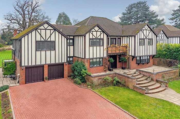 6 Bedroom Property For Sale In Ware Park, Ware, SG12