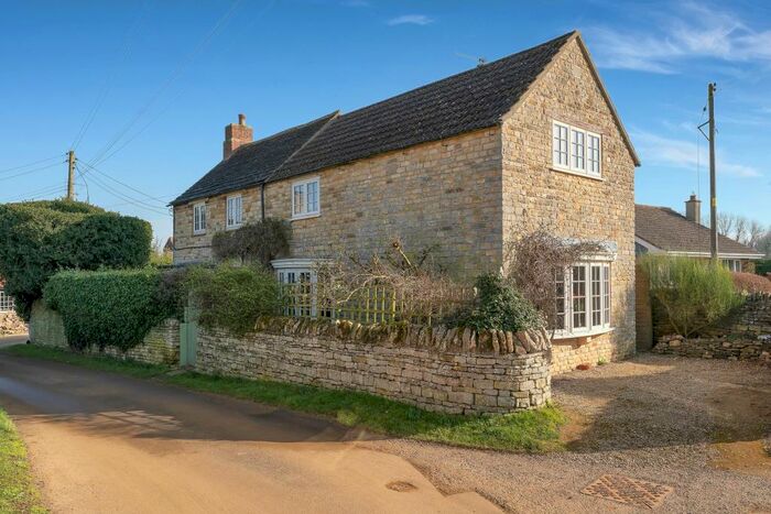 2 Bedroom Cottage For Sale In Mount Pleasant Road, Morcott, LE15