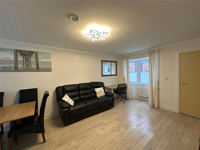 3 Bedroom Semi-Detached House To Rent In Moston, Manchester, M40