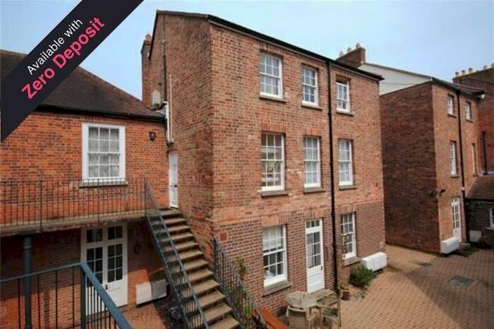 2 Bedroom Flat To Rent In The Octagon, Taunton, TA1
