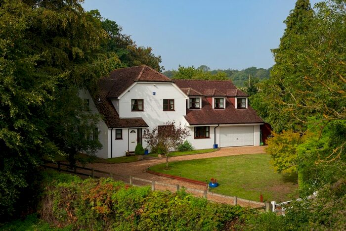 4 Bedroom Detached House To Rent In Woodlands Road, Adisham, Canterbury, CT3