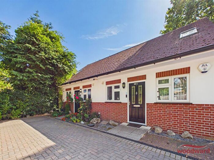 1 Bedroom House To Rent In Wood End Road, Harrow, HA1
