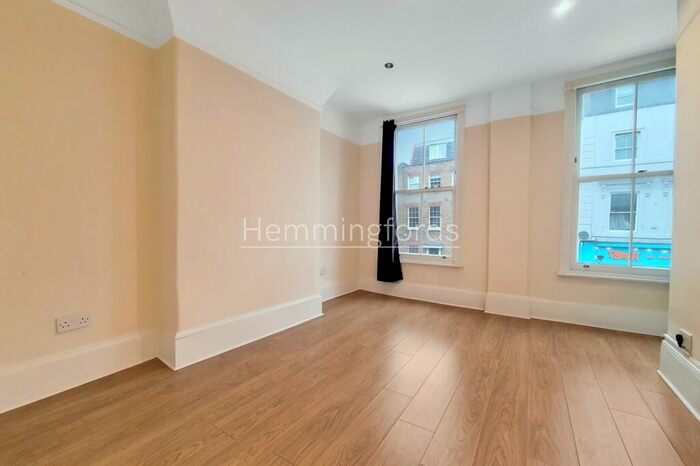2 Bedroom Maisonette To Rent In Hoxton Street, London, N1