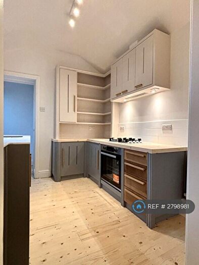 1 Bedroom Flat To Rent In Cyfarthfa St, Cardiff, CF24