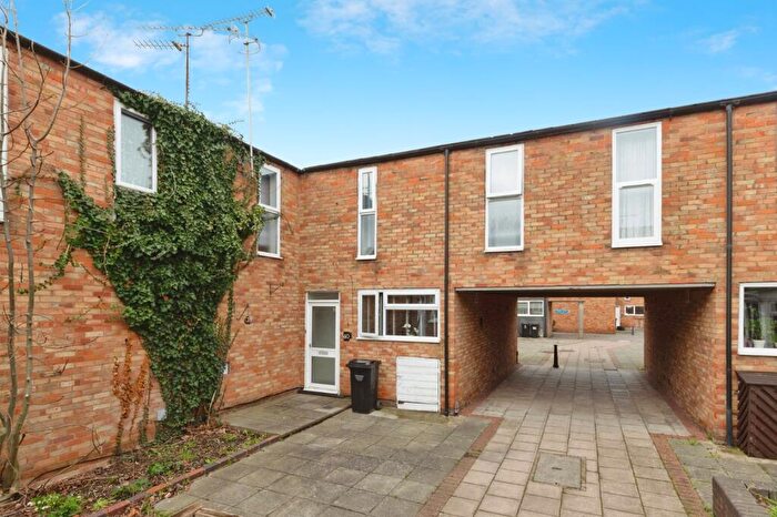 3 Bedroom End Of Terrace House For Sale In Sorrel Court, Basildon, Essex, SS15