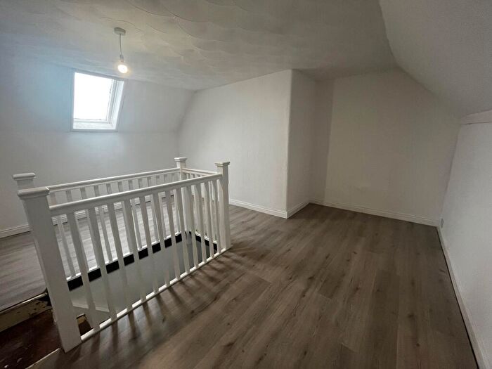 4 Bedroom House To Rent In Coronation Road, Brimington, Chesterfield, S43