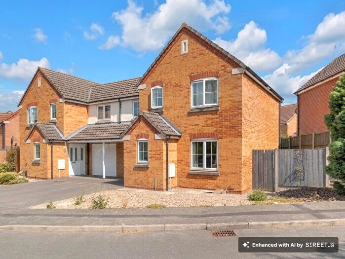 3 Bedroom Semi-Detached House For Sale In Kestrel Close, Fleckney, LE8