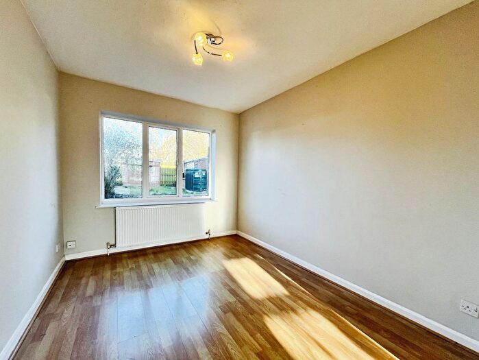 3 Bedroom Semi-Detached House For Sale In York Road, Little Driffield, Driffield, YO25