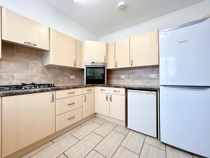 2 Bedroom Flat To Rent In Watchgate, Dartford, DA2