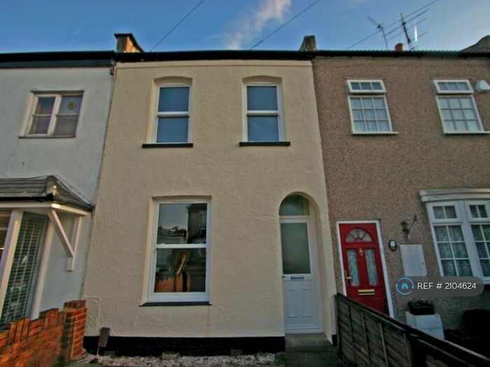 3 Bedroom Terraced House To Rent In Chatterton Road, Bromley, BR2