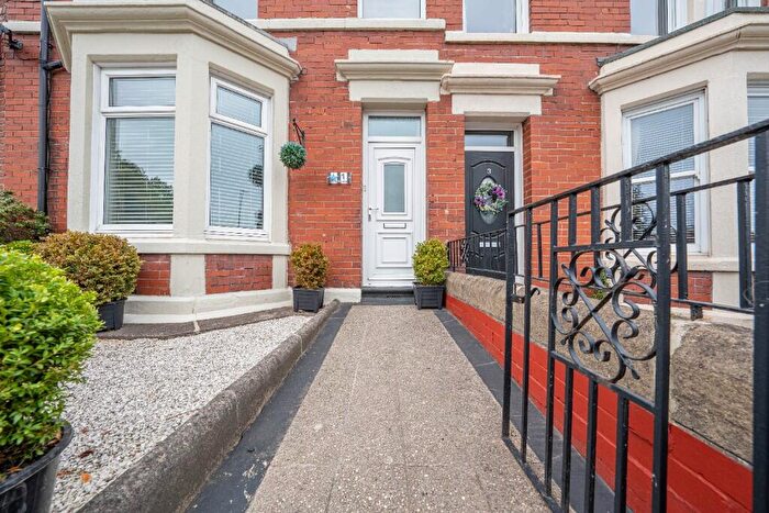 4 Bedroom End Of Terrace House For Sale In Park Terrace, Dunston, Gateshead, Tyne And Wear, NE11