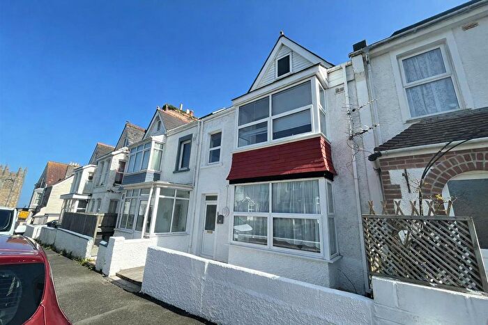 2 Bedroom Flat For Sale In Mayfield Road, Newquay, TR7