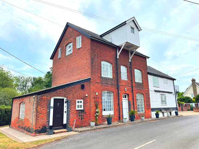 2 Bedroom Apartment For Sale In Cock Green, Felsted, CM6