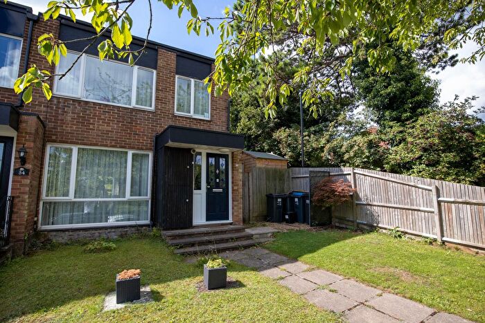 3 Bedroom Terraced House To Rent In Deepfield Way, Coulsdon, CR5