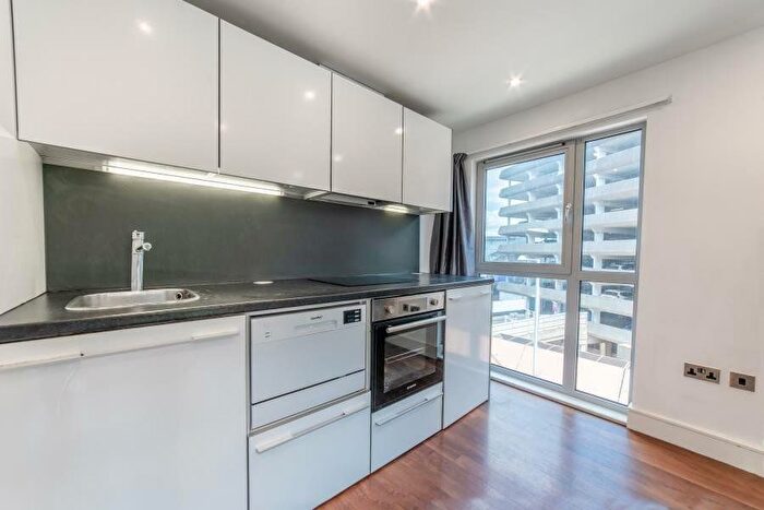 2 Bedroom Flat To Rent In Hanley House, Hanley Street, Nottingham, NG1