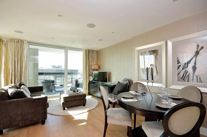 2 Bedroom Flat To Rent In Maple Quays, Canada Water, London, SE16