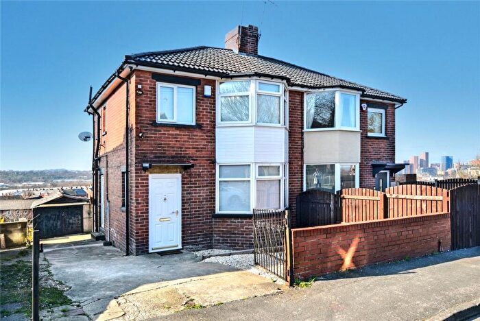3 Bedroom Semi-Detached House To Rent In Malvern Street, Leeds, West Yorkshire, LS11