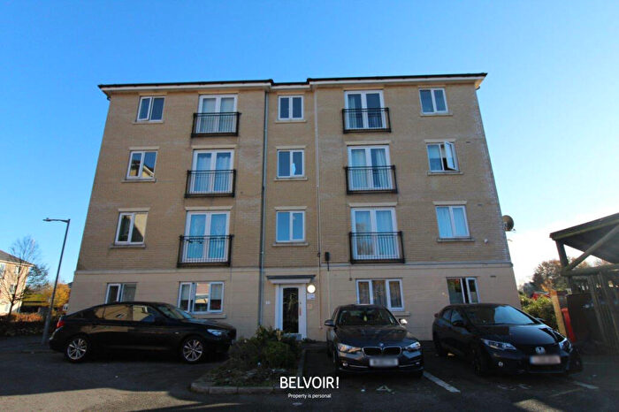 2 Bedroom Flat To Rent In Firmin Close, Ipswich, IP1