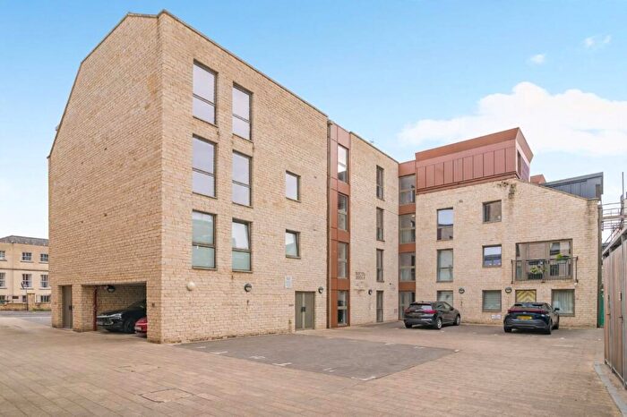 1 Bedroom Apartment For Sale In Victoria Bridge Road, Bath, Somerset, BA1