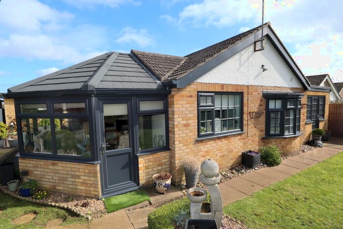 3 Bedroom Detached Bungalow For Sale In Norman Crescent, Metheringham, LN4