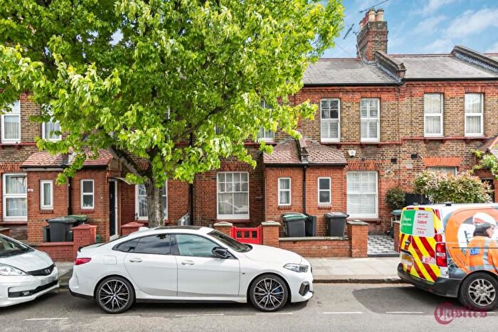 2 Bedroom Property To Rent In Moselle Avenue, Wood Green, N22