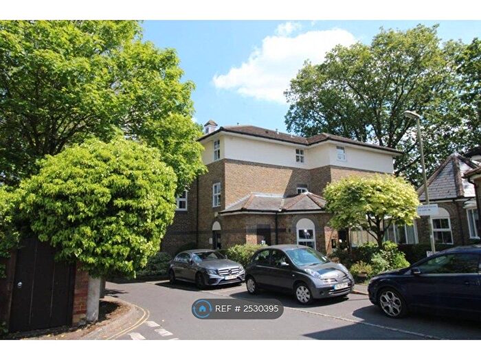 1 Bedroom Flat To Rent In Highview Lodge, Aldershot, GU11