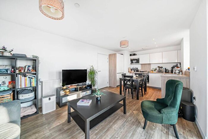 2 Bedroom Flat To Rent In Elmira Street, Lewisham, London, SE13