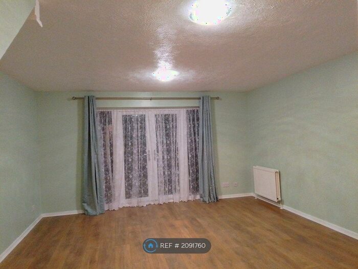 3 Bedroom Terraced House To Rent In Braislford Close, London, CR4