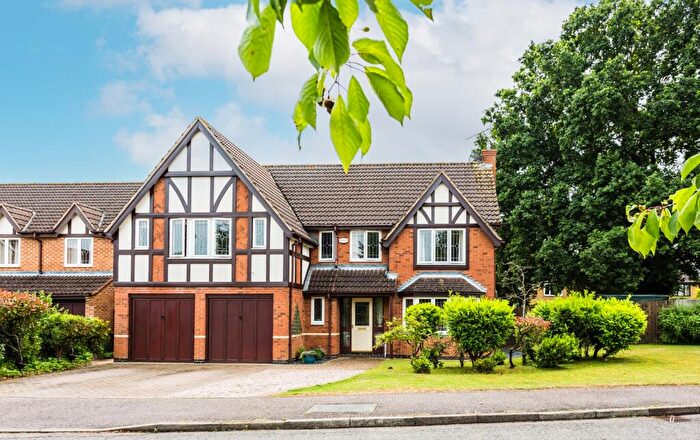5 Bedroom Detached House For Sale In Mallard Drive, Buckingham, MK18