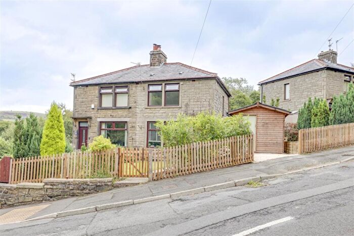 2 Bedroom Semi-Detached House For Sale In Yarraville Street, Rawtenstall, Rossendale, BB4
