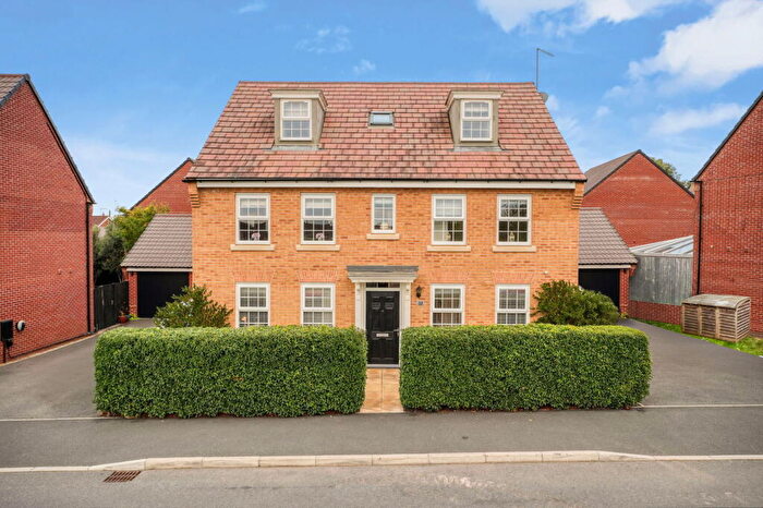 5 Bedroom Detached House For Sale In Kingfisher Road, Thrapston, NN14