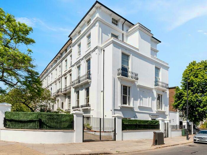 4 Bedroom Flat To Rent In College Crescent, Swiss Cottage, London, NW3