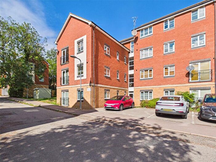 2 Bedroom Apartment To Rent In Poppy Fields, Kettering, Northamptonshire, NN16