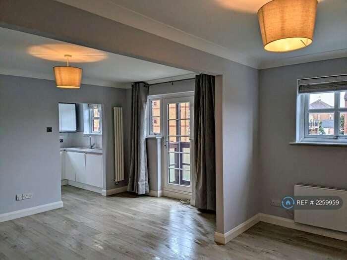 2 Bedroom Flat To Rent In The Quay, Shoreham-By-Sea, BN43