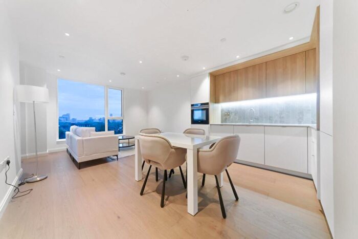 2 Bedroom Apartment For Sale In Phoenix Court, Kennington Lane, London, SE11