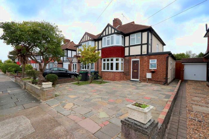 3 Bedroom Semi-Detached House To Rent In Lawrence Avenue, New Malden, KT3