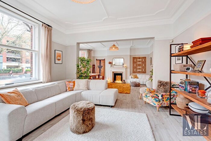 4 Bedroom Flat For Sale In Avenue Mansions, Finchley Road, Hampstead, NW3