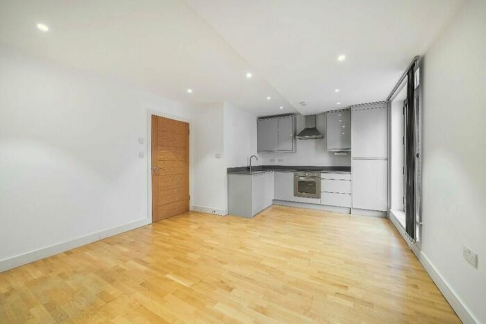 1 Bedroom Flat To Rent In Barking Road, London, E16