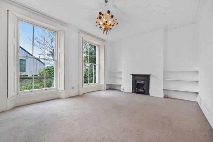 2 Bedroom Flat To Rent In Shooters Hill Road, London, SE3