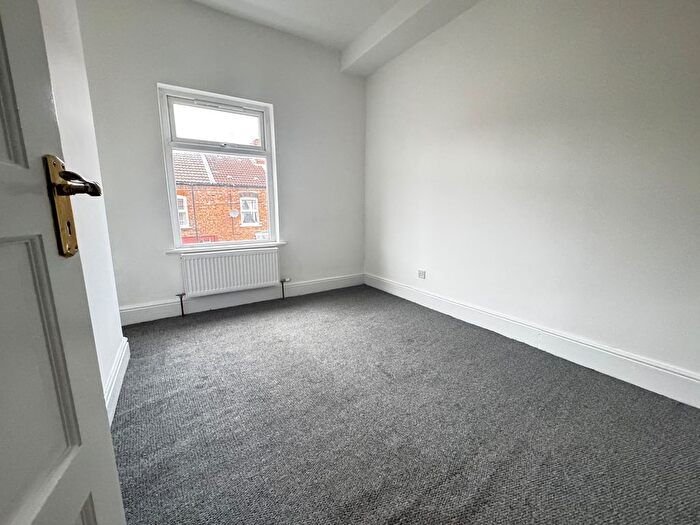 2 Bedroom Terraced House To Rent In Maida Street, Manchester, M12