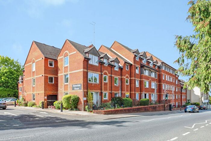 1 Bedroom Flat For Sale In Homelake House, Parkstone, BH14