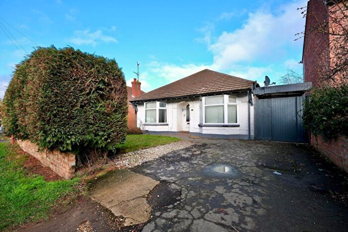 2 Bedroom Bungalow For Sale In East Street, Huntingdon, PE29